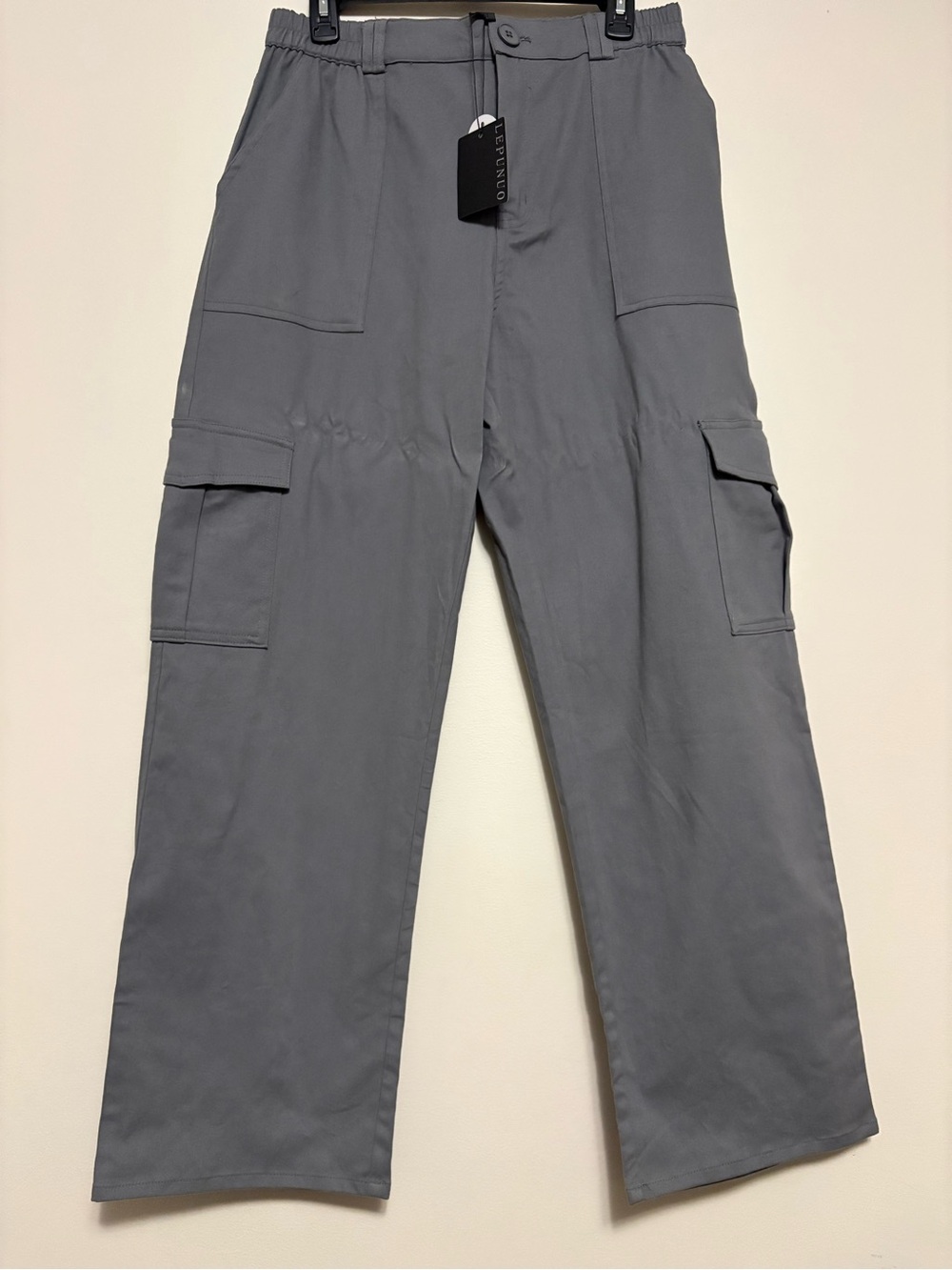 Lepunuo Women's Gray Cargo Pants